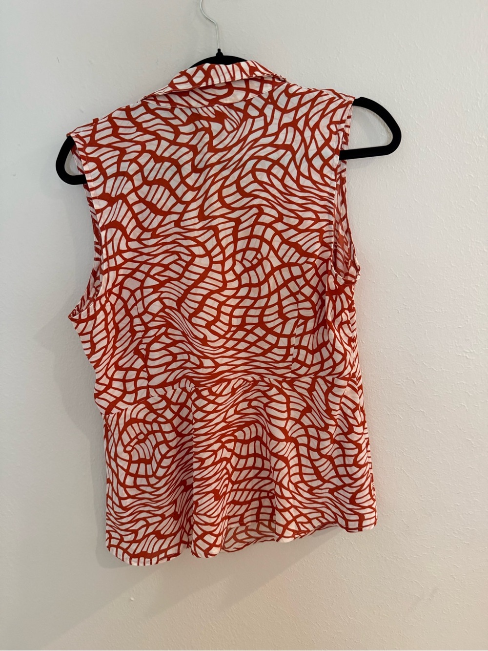 CAbi Rust Abstract Print Sleeveless Collared Top Size M - Picture 2 of 3